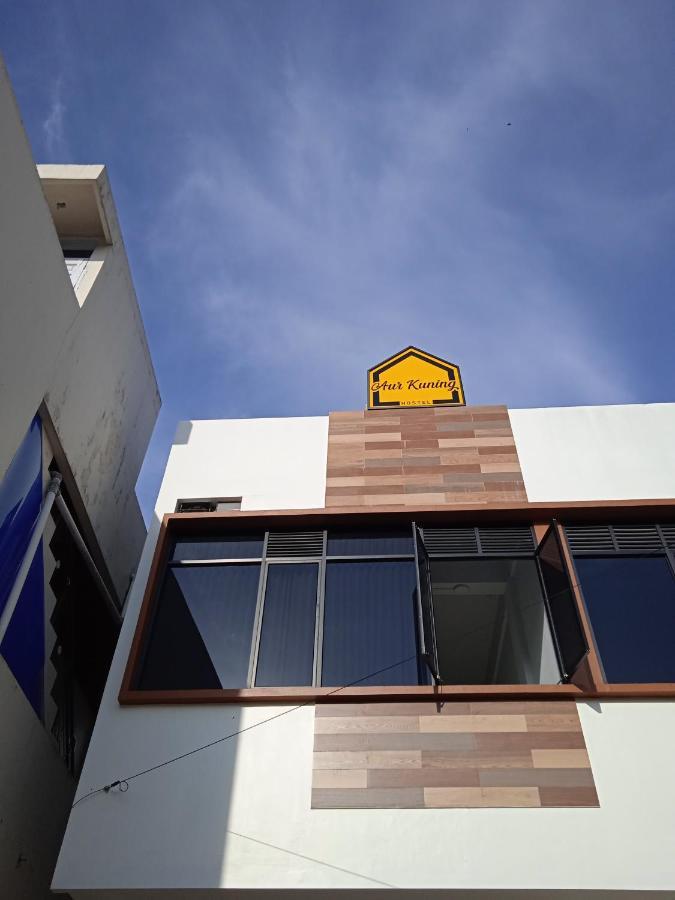 Aur Kuning Hostel Syariah Bukittinggi Eksteriør billede