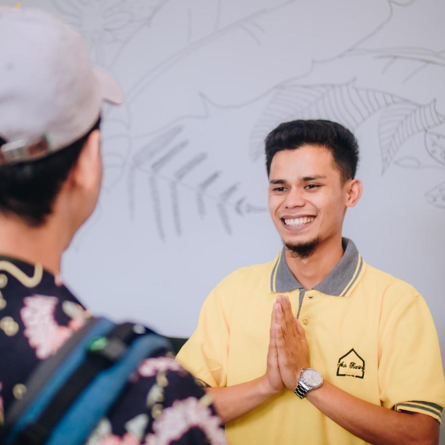 Aur Kuning Hostel Syariah Bukittinggi Eksteriør billede