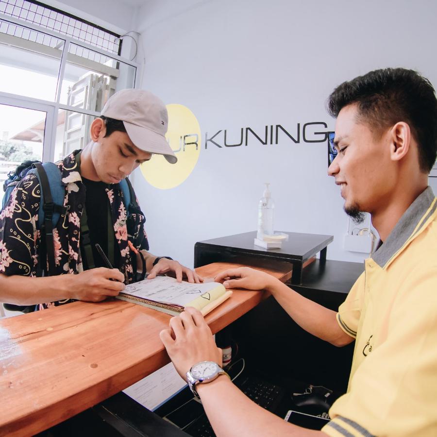 Aur Kuning Hostel Syariah Bukittinggi Eksteriør billede