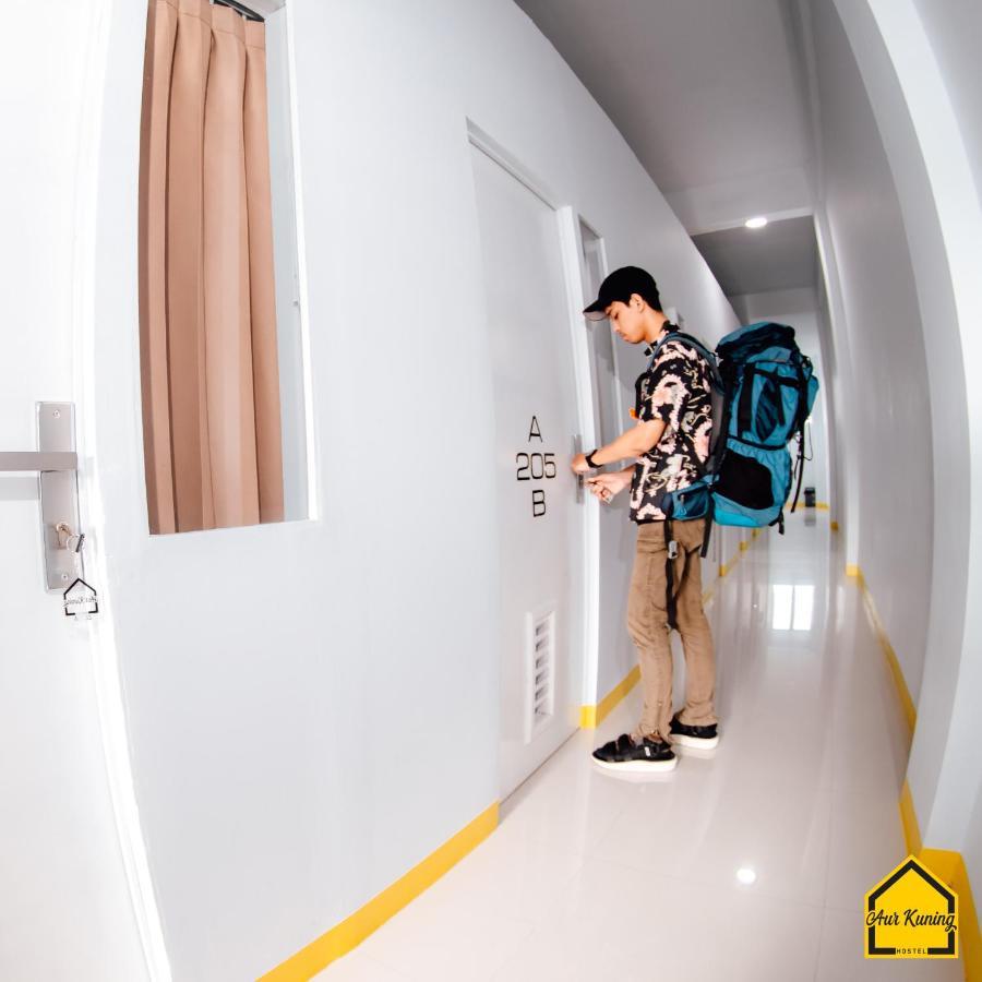 Aur Kuning Hostel Syariah Bukittinggi Eksteriør billede