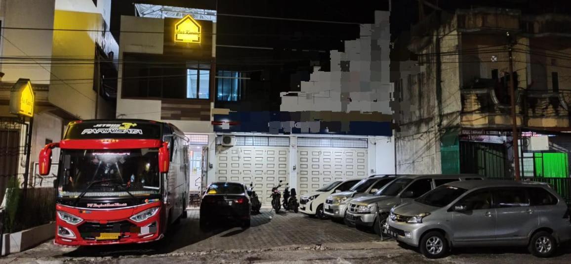 Aur Kuning Hostel Syariah Bukittinggi Eksteriør billede